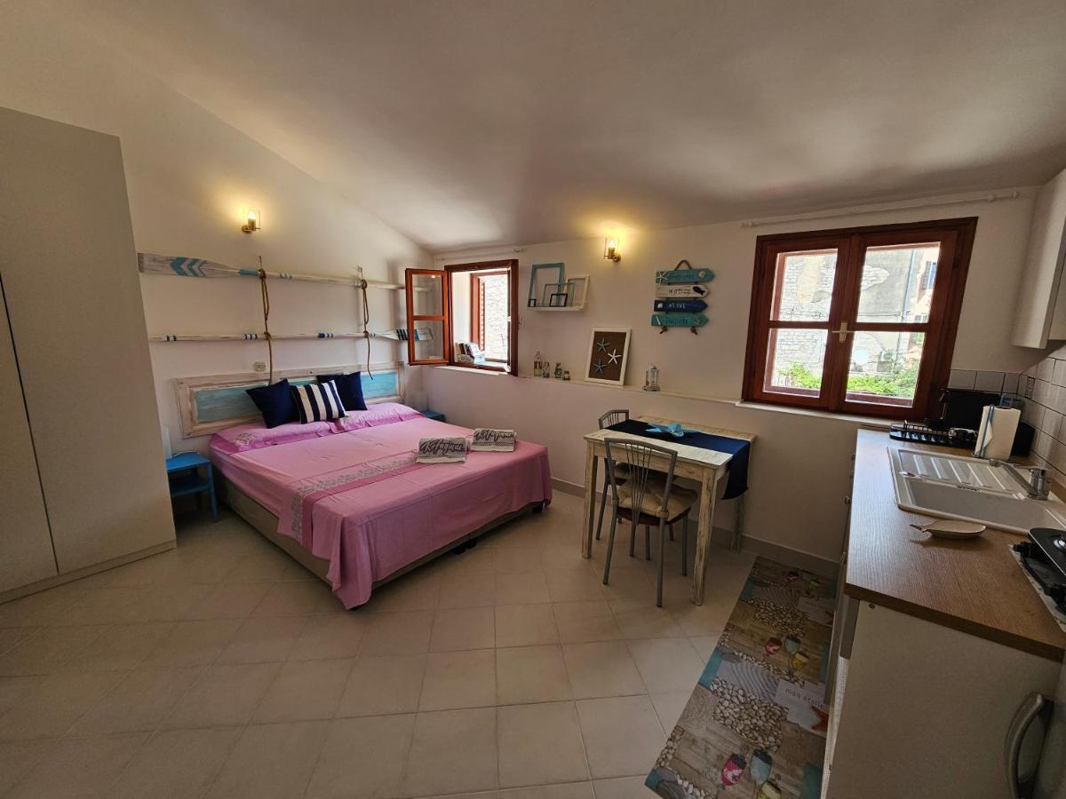 Studio Mare Fuori With Terrace Ровінь Екстер'єр фото