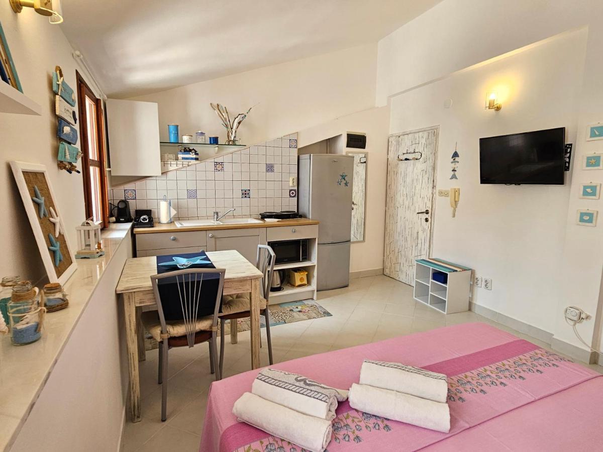 Studio Mare Fuori With Terrace Ровінь Екстер'єр фото
